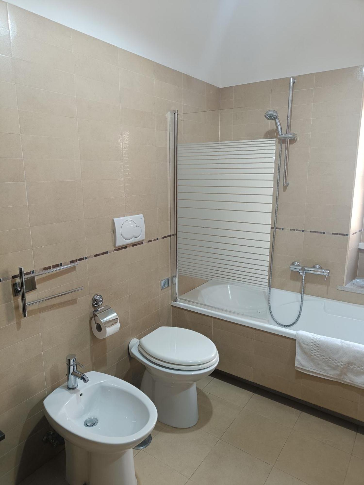 Tia Tourist Apartment Rome Extérieur photo